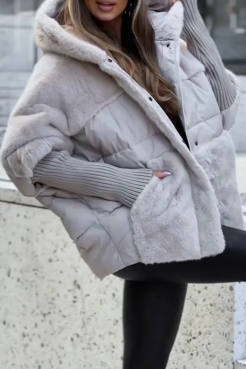 Marianne | Luxuriöse moderne Bomberjacke mit Kapuze
