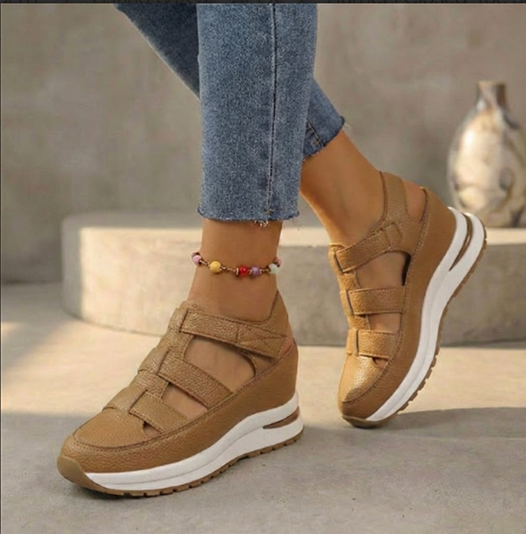 Lina | Sneakers ortopediche da donna con cinturino e suola platform