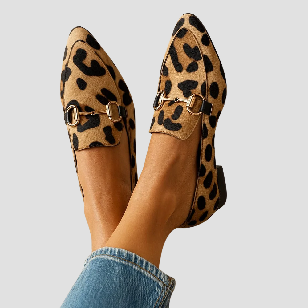 Regina | Damen-Loafer mit niedrigem Absatz und dekorativer Schnalle | Modern