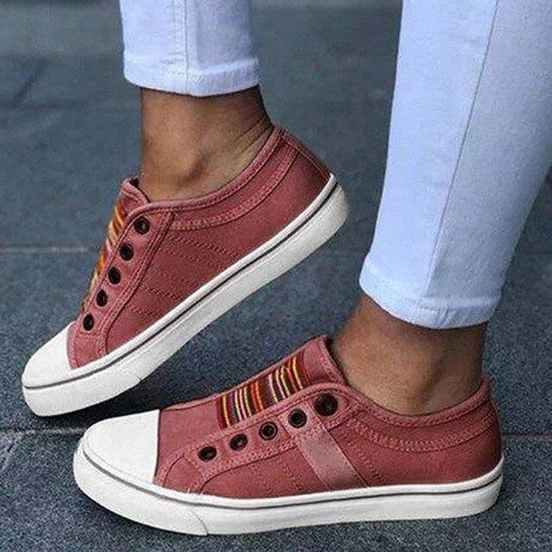Aria | Damen Slip-On Sneaker mit Streifen Detail und Form