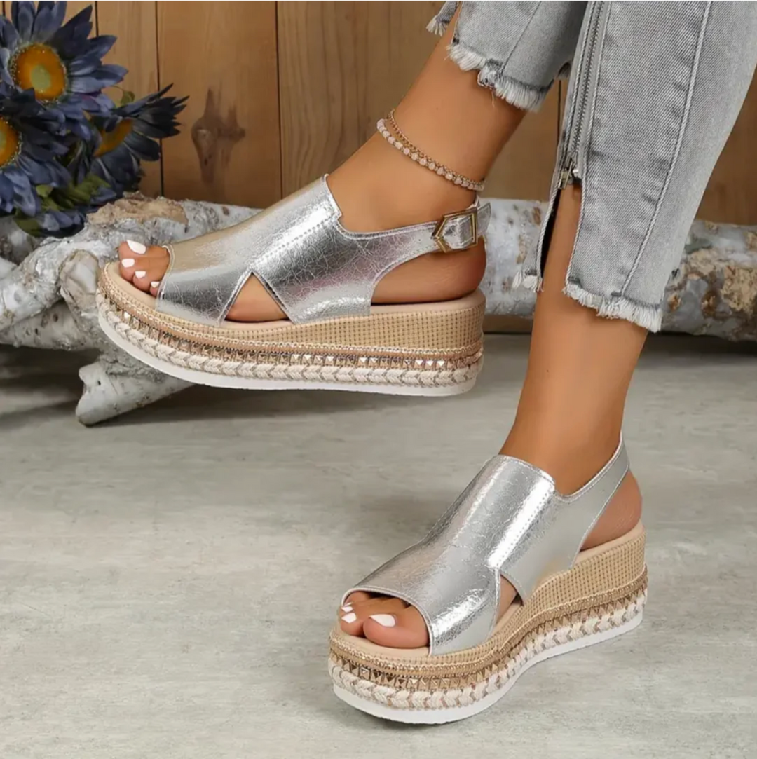 Helia | Orthopädische Damen Plateausandalen mit Verstellbaren Riemen | Komfort & Stil