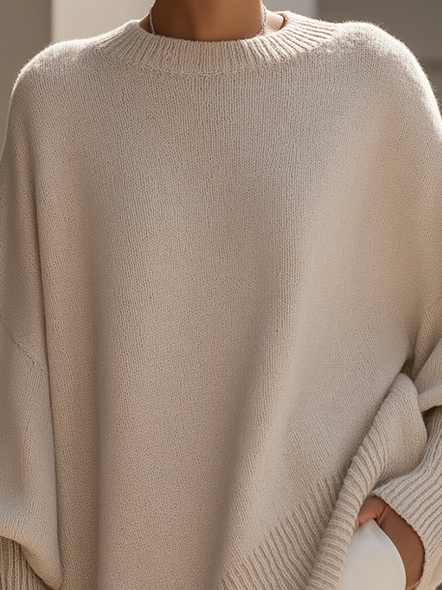 Bertha | Oversized women's poncho with round neckline | Long sleeves