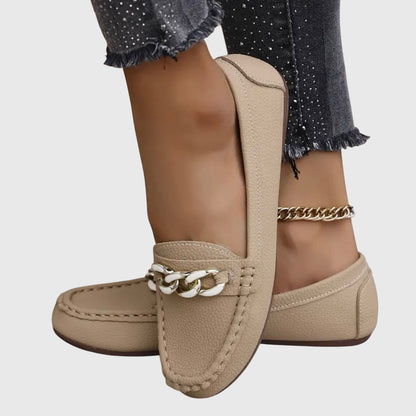 Mara | Damen orthopädische Slip-On Loafer mit Kette und Form