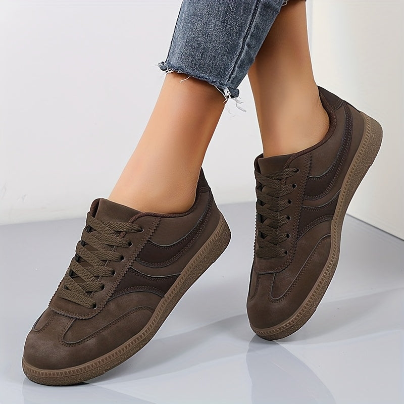 Gertrud | Sneakers vintage da donna con lacci e suola piatta