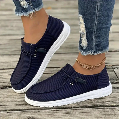 Pauline | Damen Slip-On Sneaker mit Schnürung und strukturierter Form