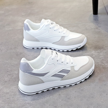 Cora | Damen Sneaker mit Schnürung und Panel Design und Sohle