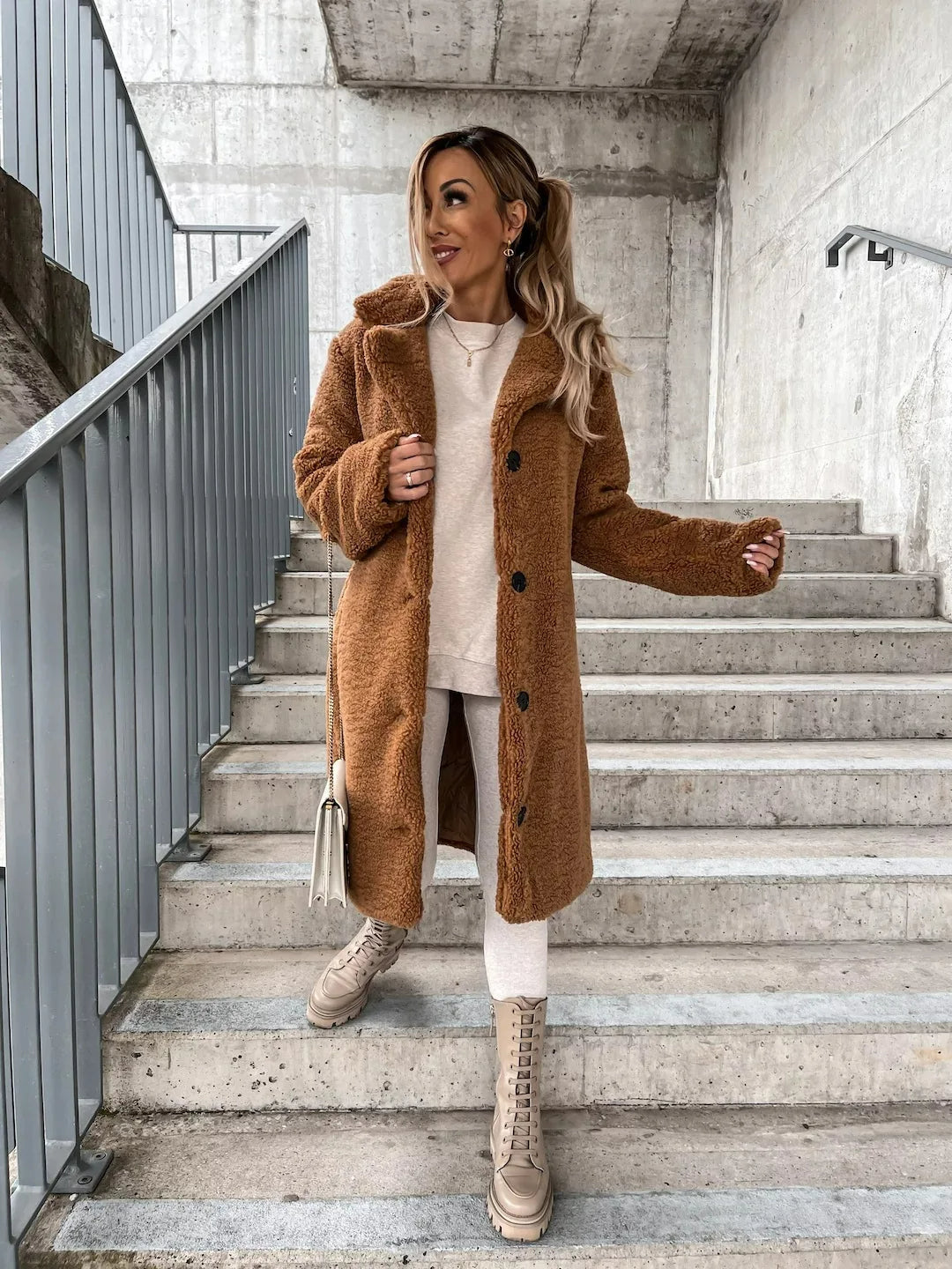 Anna | Plüsch-Trenchcoat in langer Passform