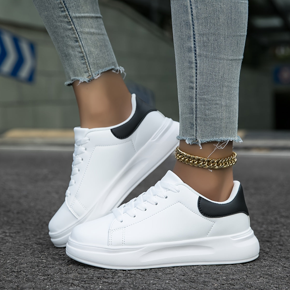 Carla | Damen weiße Ledersneaker mit Schnürung