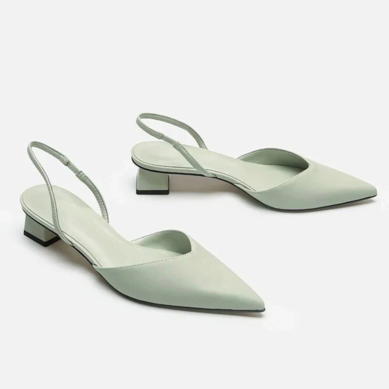 Elara | Slingback Sandalen mit Geschlossener Spitze und Niedrigem Blockabsatz