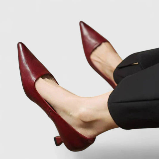 Laura | Damen Pumps mit spitz zulaufender Form und niedrigem Absatz