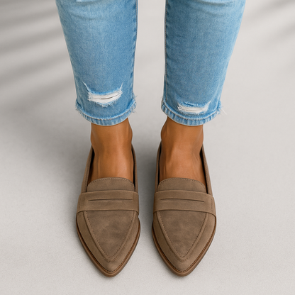 Diana | Damen Slip-On Loafer mit Spange und spitzer Form