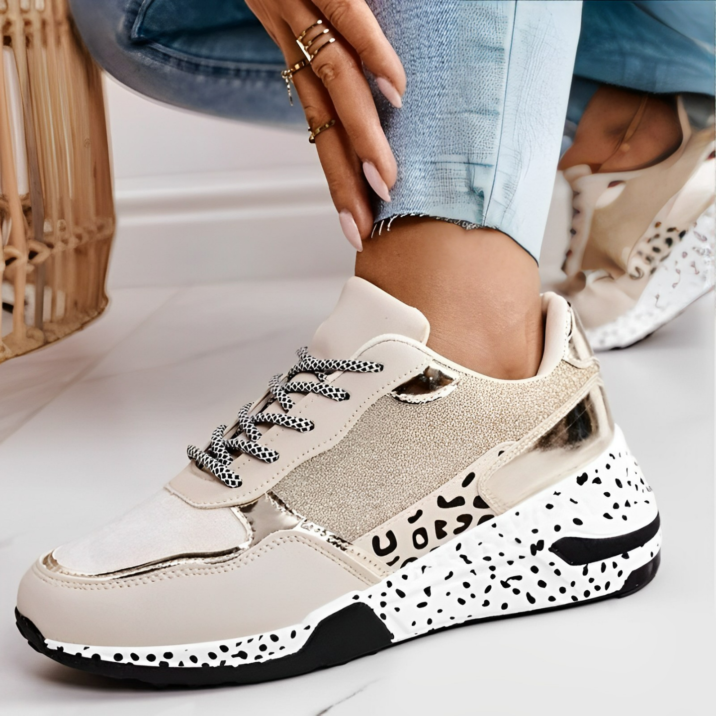 Anna | Orthopädische Sneaker mit Schnürung und dicker Sohle