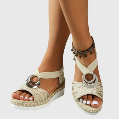 Gertrud | Women's orthopedic sandals with buckle straps