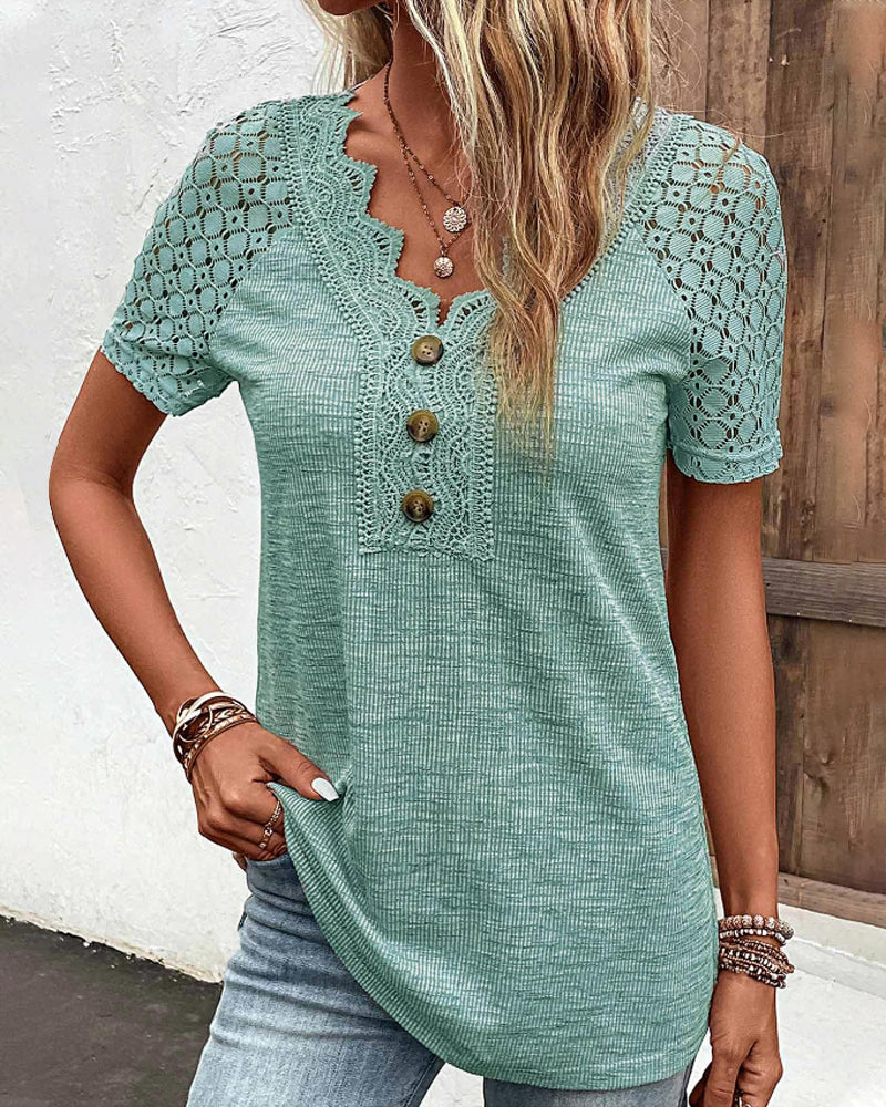 Kuniza | Top da donna con abbottonatura e maniche in pizzo