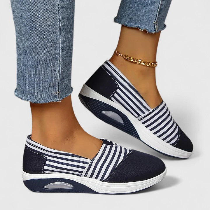 Jana | Damen orthopädische Slip-On Sneaker mit Streifen Muster