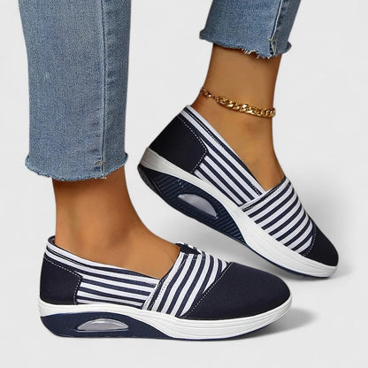Jana | Damen orthopädische Slip-On Sneaker mit Streifen Muster