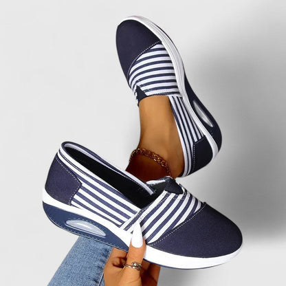 Jana | Damen orthopädische Slip-On Sneaker mit Streifen Muster