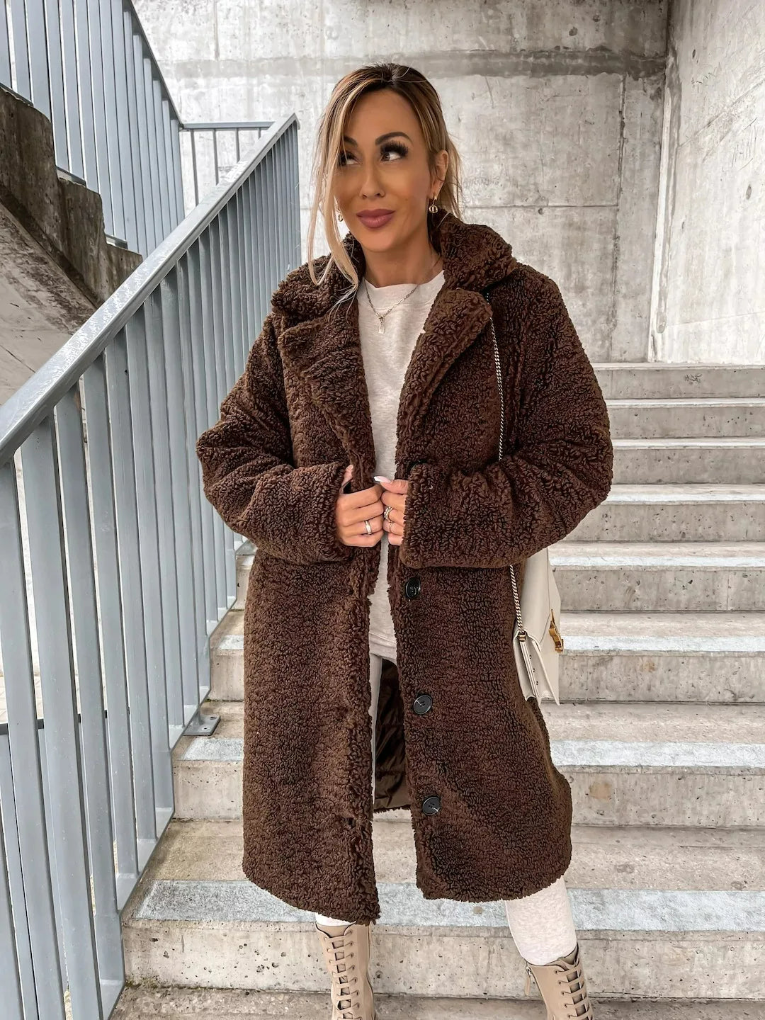 Anna | Plüsch-Trenchcoat in langer Passform