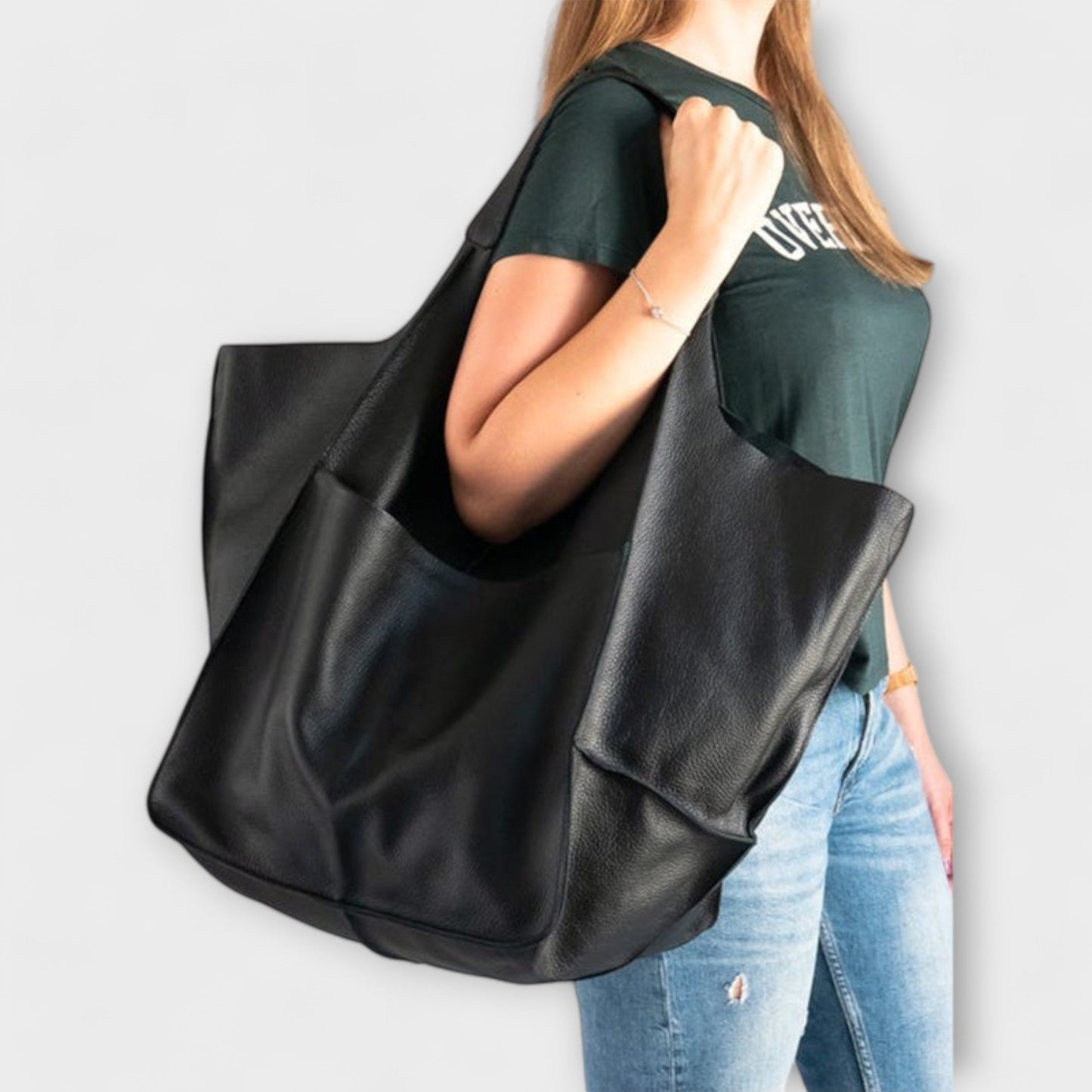 Emmi | Borsa a spalla da donna con formato grande e design morbido