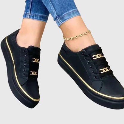 Arwina | Damen Sneaker aus Samt mit Schnürung | Metallische Details