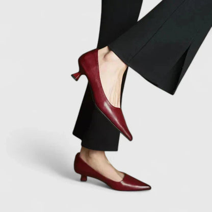 Laura | Damen Pumps mit spitz zulaufender Form und niedrigem Absatz