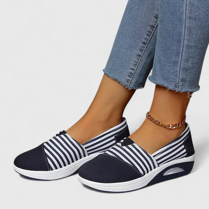 Jana | Damen orthopädische Slip-On Sneaker mit Streifen Muster