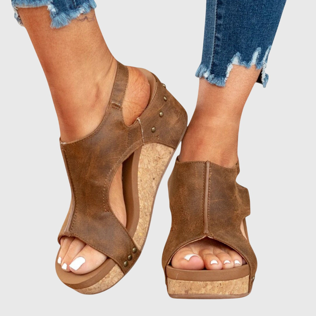 Ingrid | Women's orthopedic sandals with platform sole