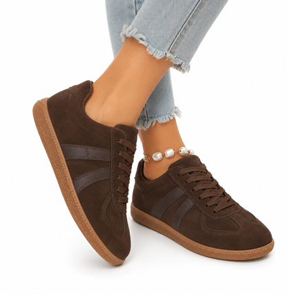 Gertrud | Damen Vintage Sneaker mit Schnürung und flacher Sohle