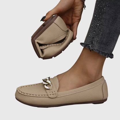 Mara | Damen orthopädische Slip-On Loafer mit Kette und Form