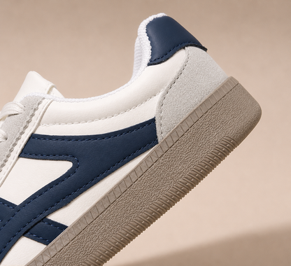 Ingrid | Orthopädische Sneaker mit Schnürung und Kontraststreifen