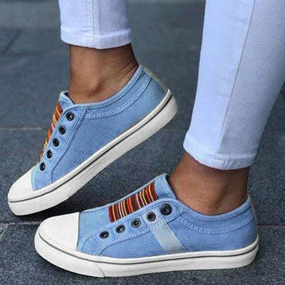 Aria | Damen Slip-On Sneaker mit Streifen Detail und Form