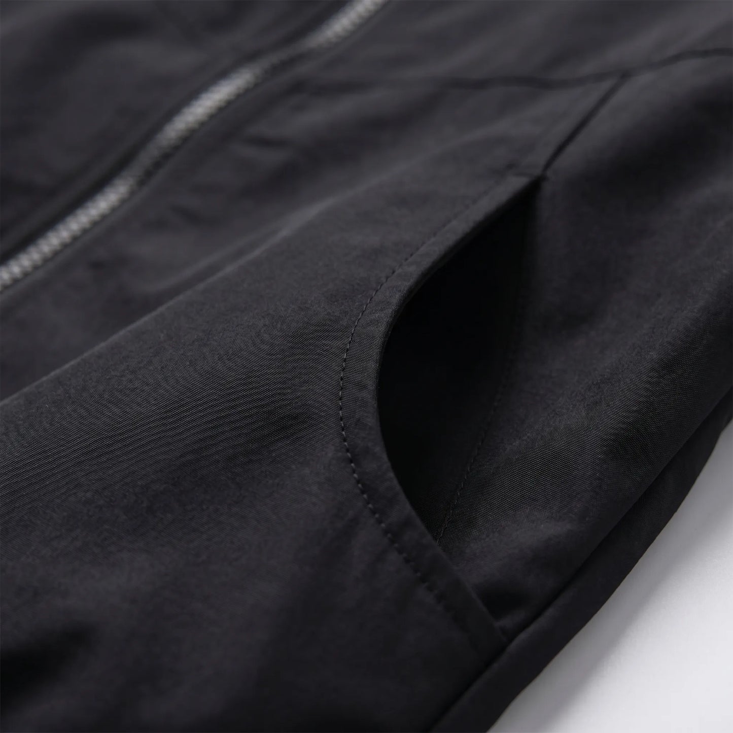 Helena | Leichtjacke mit Kapuze und lockerem Schnitt