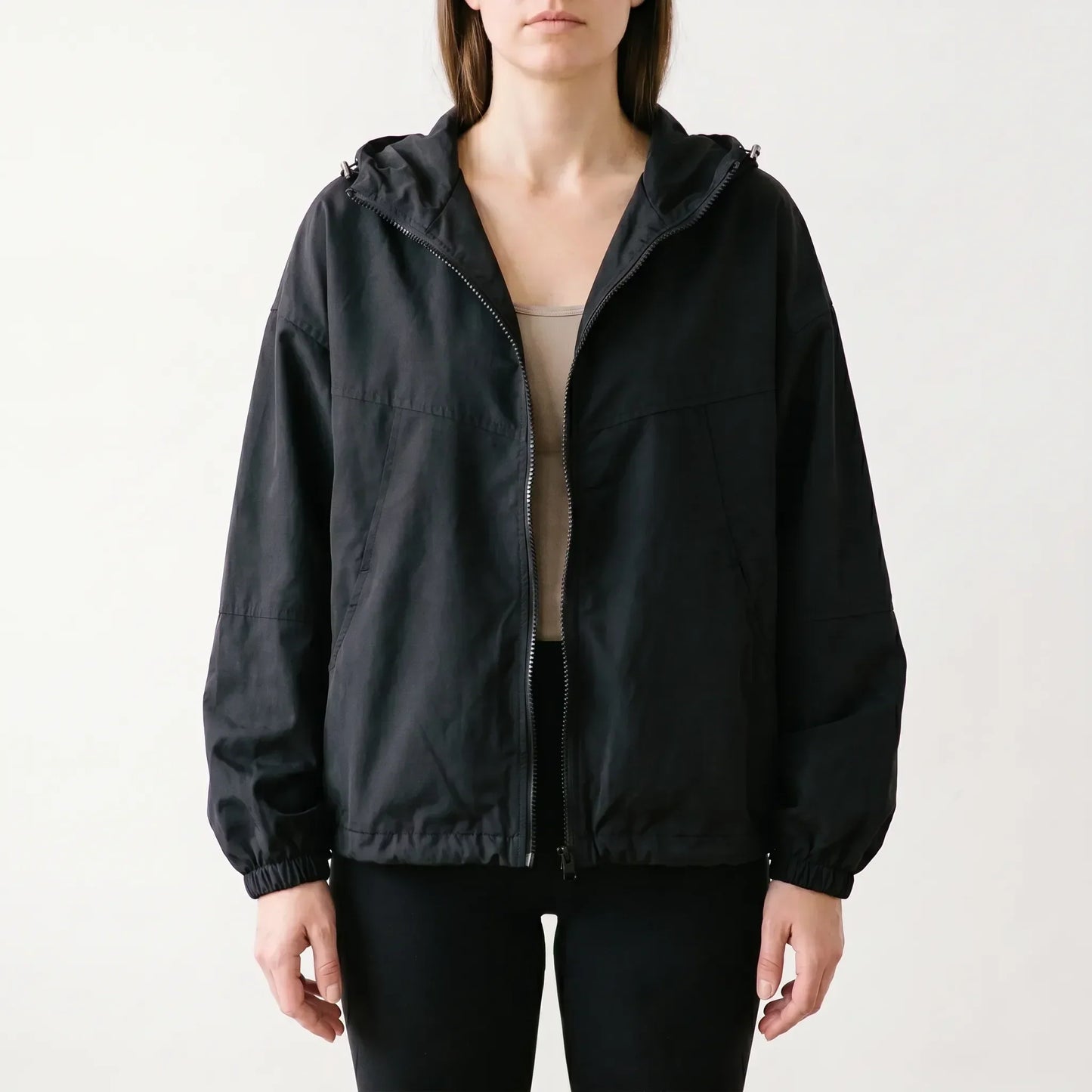 Helena | Leichtjacke mit Kapuze und lockerem Schnitt