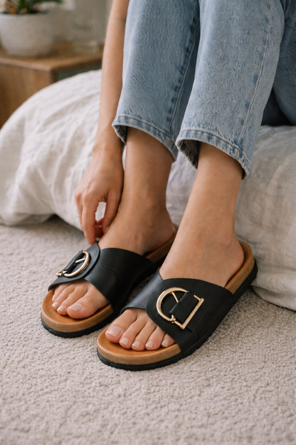 Liesel | Women's Sandals with Wide Strap and Buckle