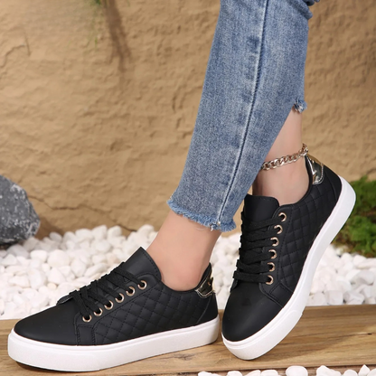 Tabea | Klassische Sneaker mit Gestepptem Design