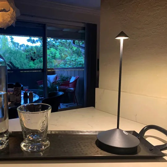 Zeldor | Lampada da tavolo LED senza fili con controllo touch e batteria ricaricabile