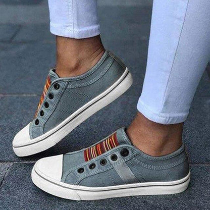 Aria | Damen Slip-On Sneaker mit Streifen Detail und Form