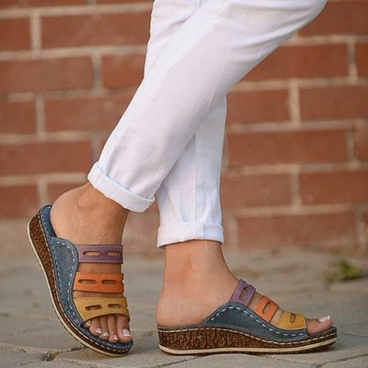 Ella | Sandalen mit Riemen und dicker Sohle und Form