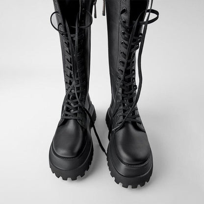 Anna | Damen schwarze Schnürboots mit grober Sohle