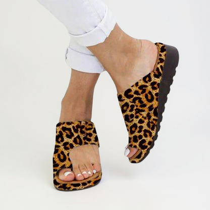 Antonia | Women's orthopedic toe separators with summer style