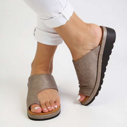 Antonia | Women's orthopedic toe separators with summer style