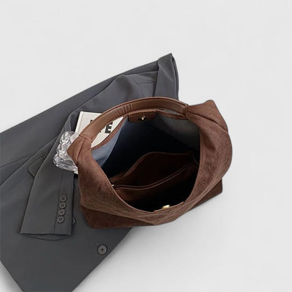 Elara | Women's shoulder bag in a minimalist design