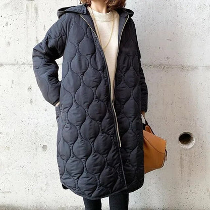 Karin | Der lange Parka-Mantel mit Kapuze
