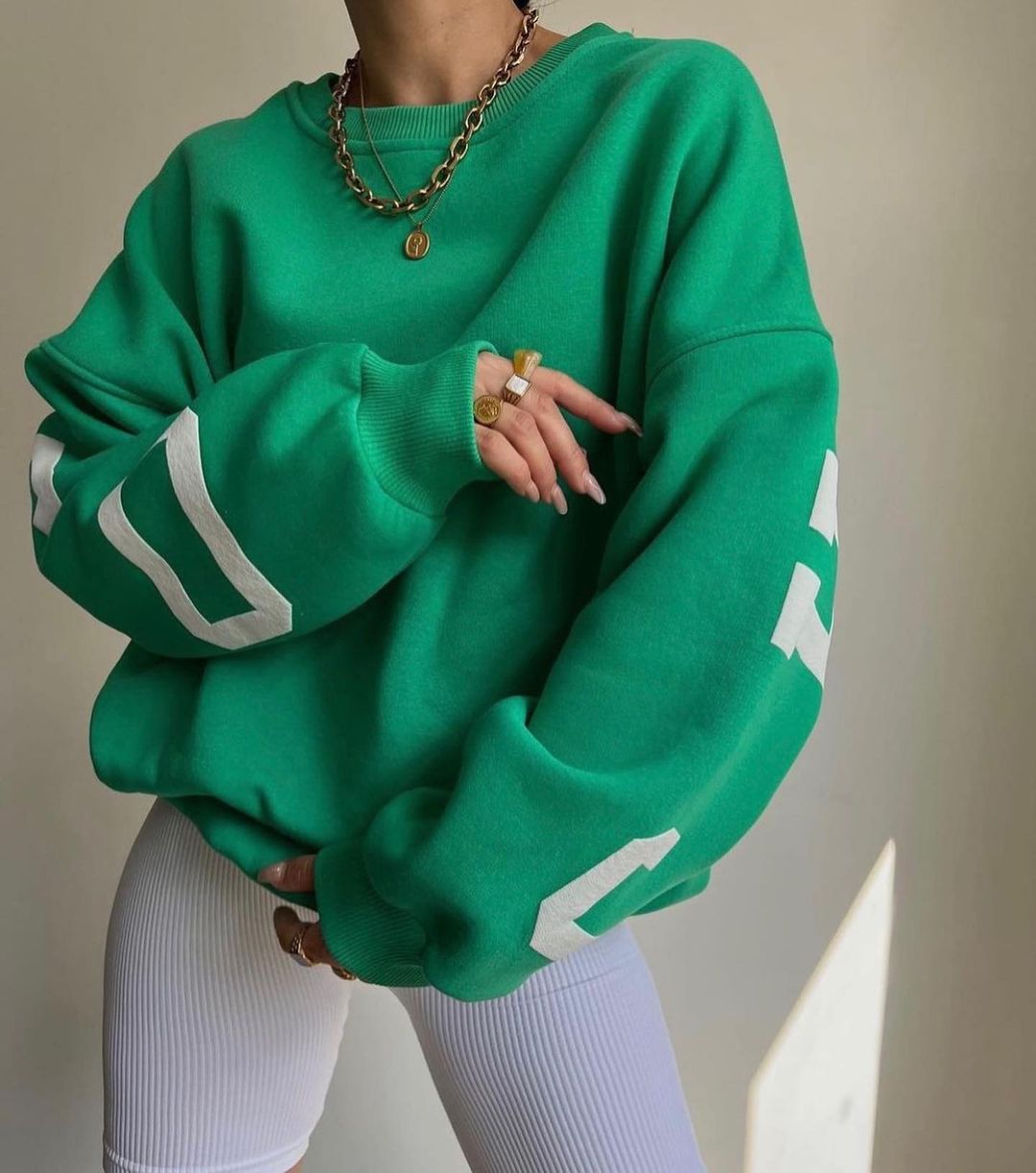 Silvia | Damen lässiger Oversized Sweater mit Kontrastärmeln