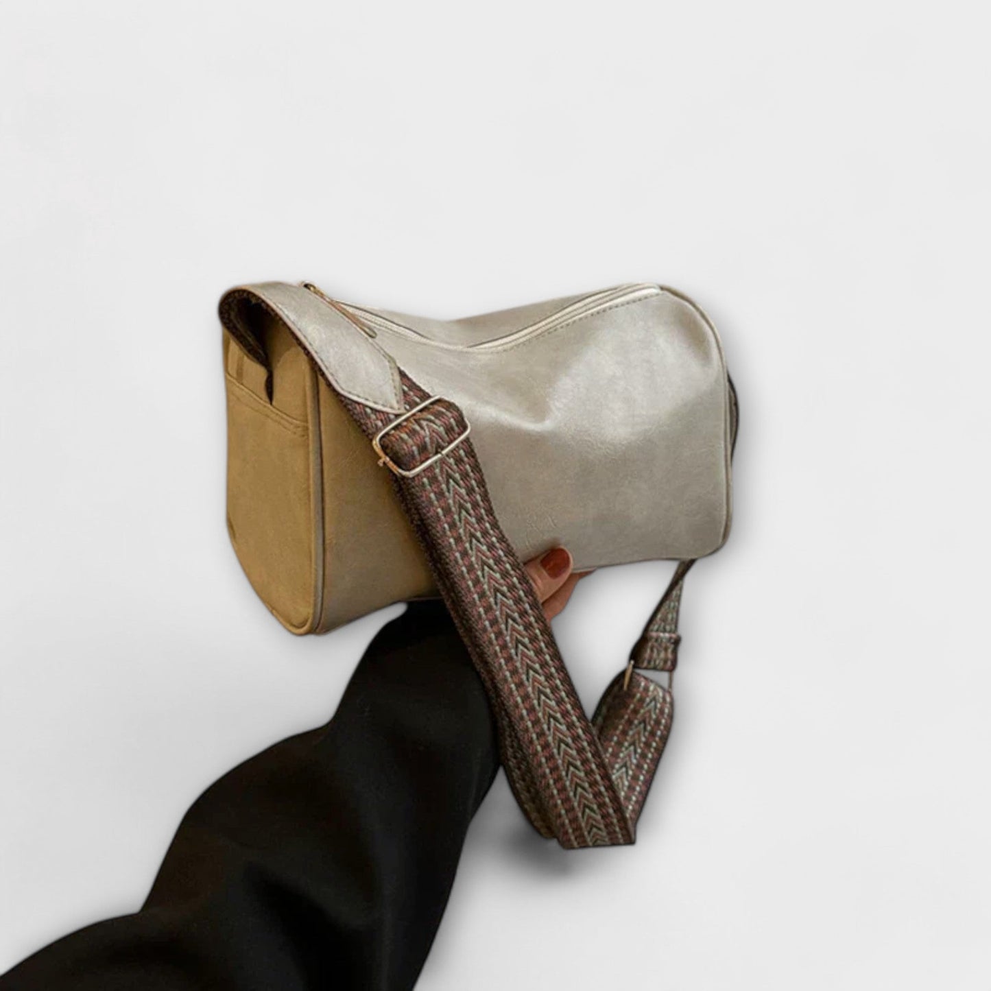 Lina | Women's shoulder bag with wide strap and zipper