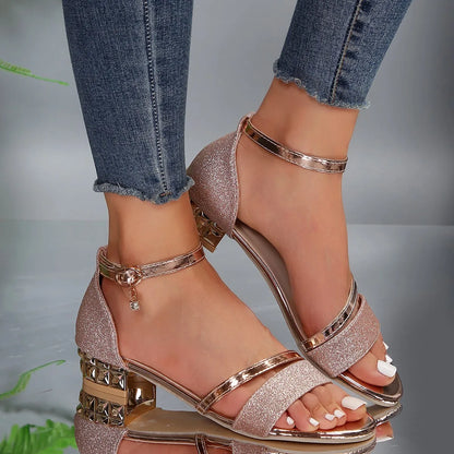 Gisela | Damen orthopädische Sandalen mit Knöchelriemen und Absatz