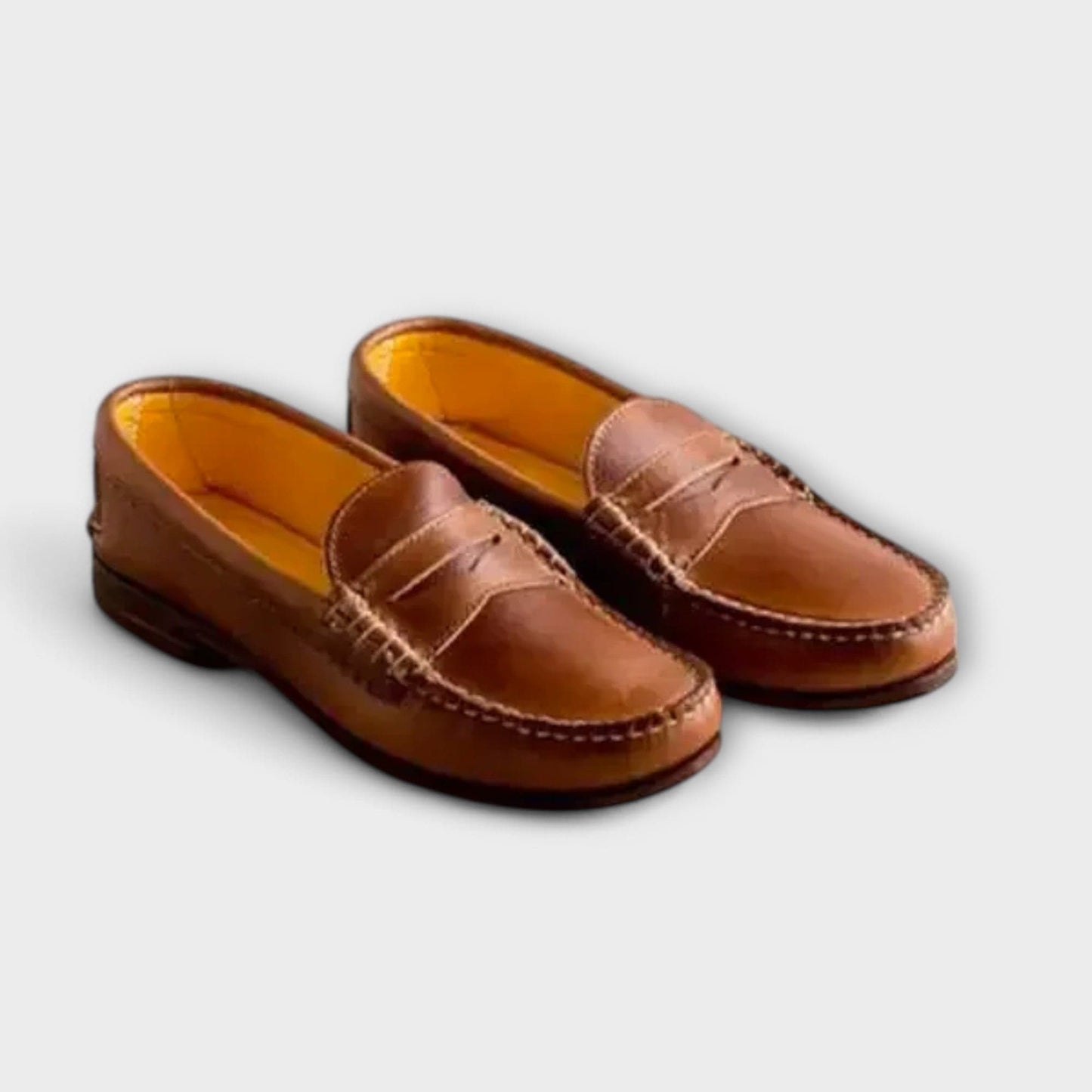 Lina | Damen Slip-On Loafer mit Spange und Naht vorn