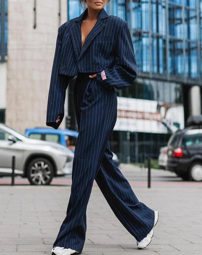 Yvette | Completo da donna composto da blazer e pantaloni a gamba larga | Set
