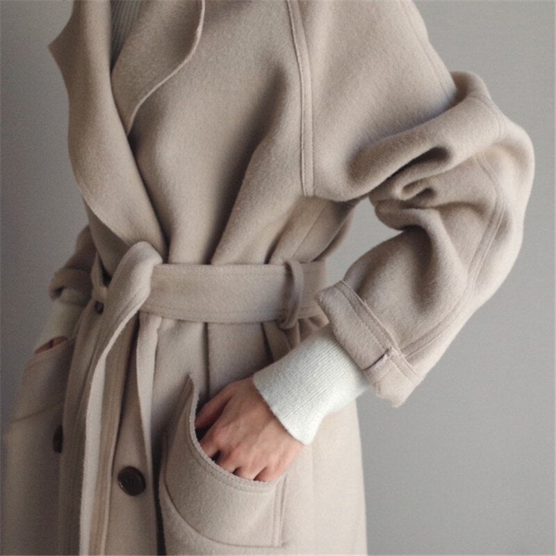 Beatrice | Classico cappotto di lana con cintura da annodare