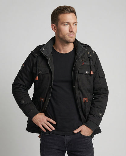 Andrin | Herren Winterjacke mit wärmendem Futter und Kapuze